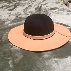 Rue21 Black and Tan Wide Brim Hat